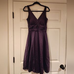 Dressbarn Silky Satin Feel purple sleeveless midi formal dress Size 8
